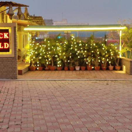 Brick Field Hotel พาราณสี ภายนอก รูปภาพ